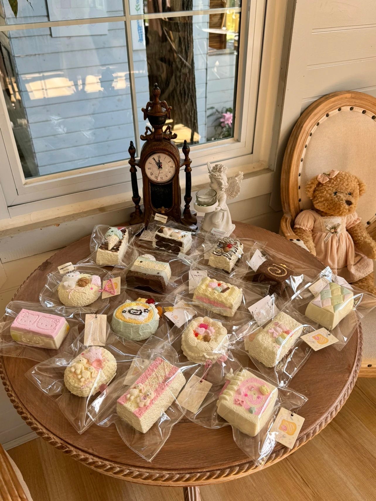  开心汉堡包 Happy Hamburger studio